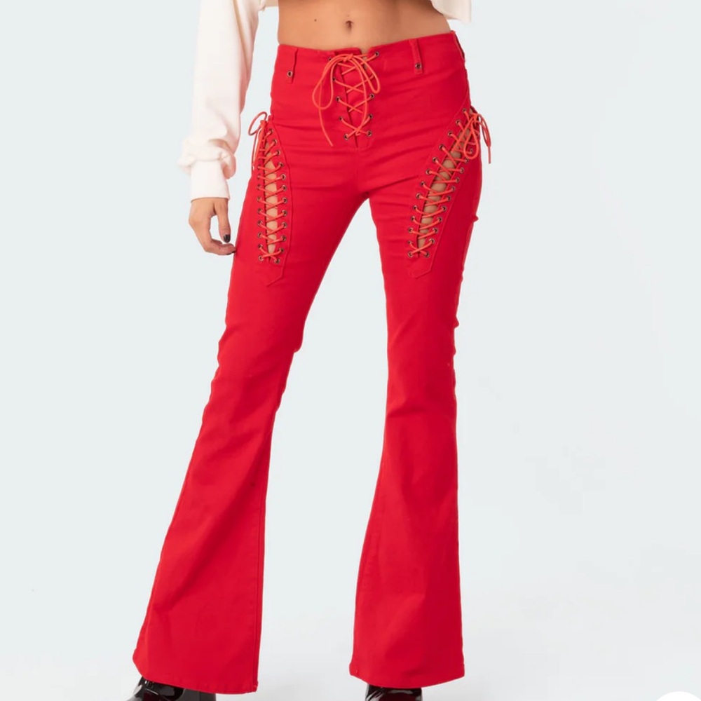 Edikted Engine Red Flared Jeans